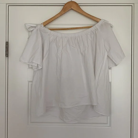 H&M Summer Blouse - Picture 3 of 3